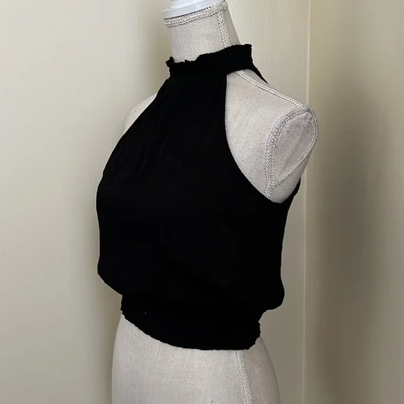 🆕 Angie Black Halter Top - Picture 5 of 10